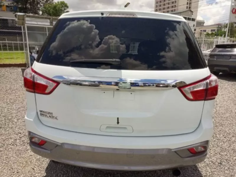 Isuzu MUX   - 2019