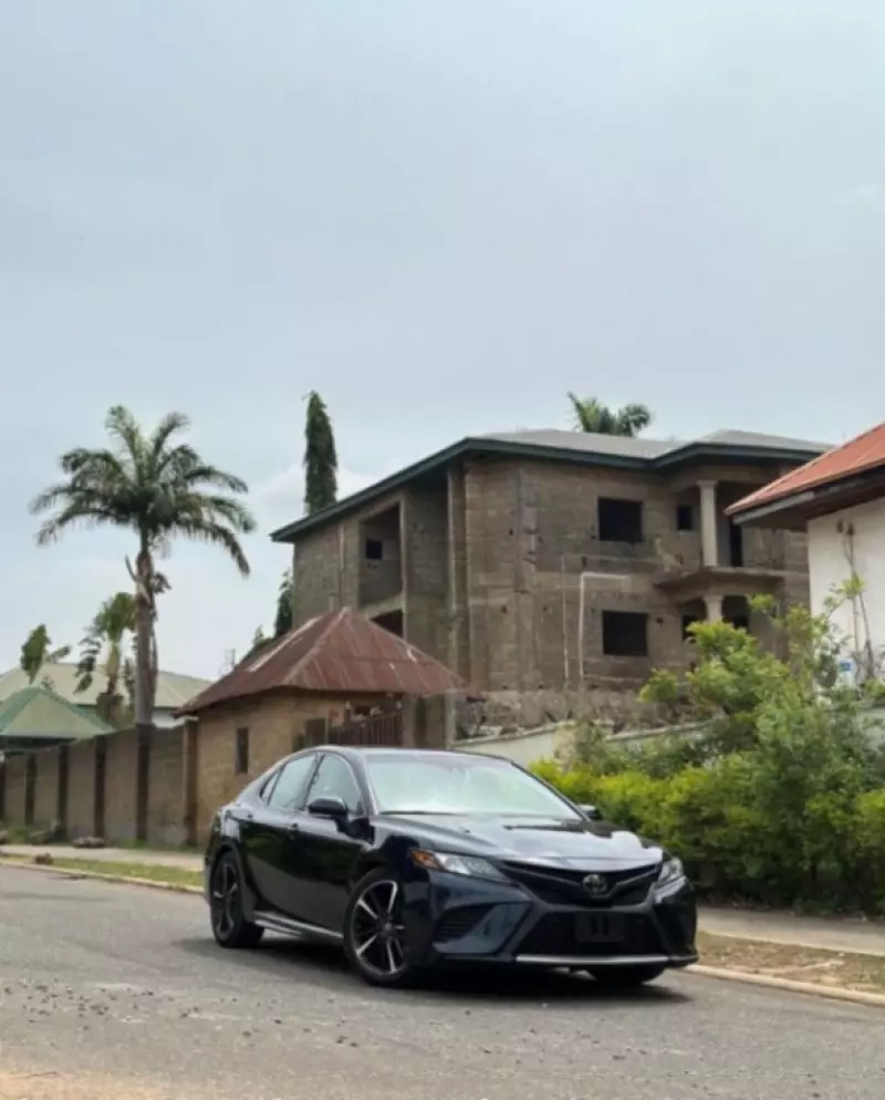 Toyota camry   - 2019