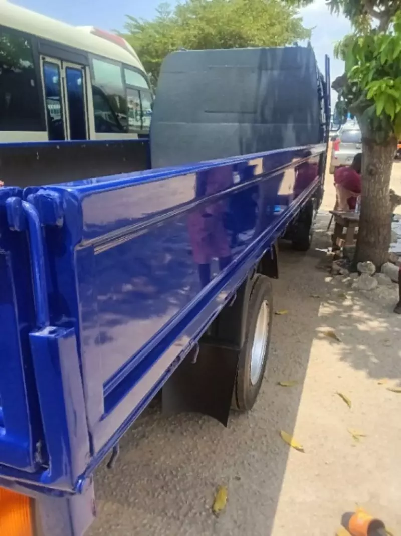 Hyundai Mighty   - 2004