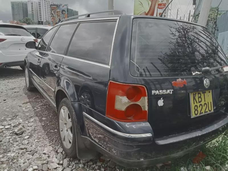 Volkswagen Passat   - 2006