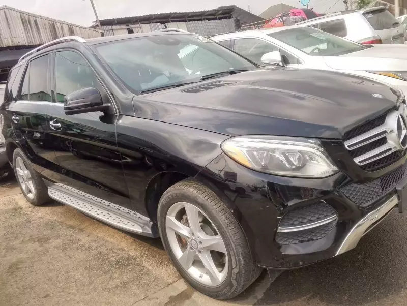 Mercedes-Benz GLE 350   - 2016