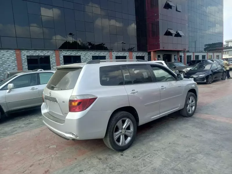 Toyota Highlander   - 2008