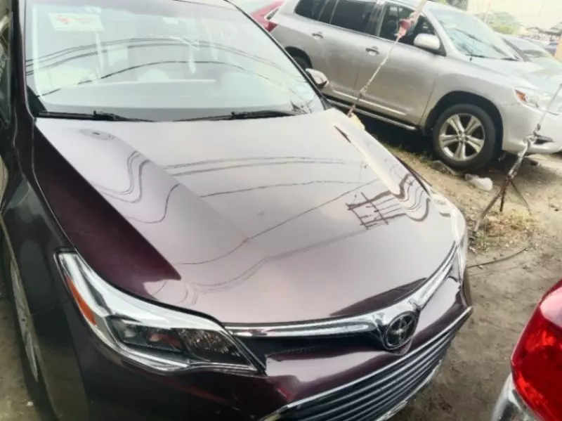 Toyota Avalon   - 2013