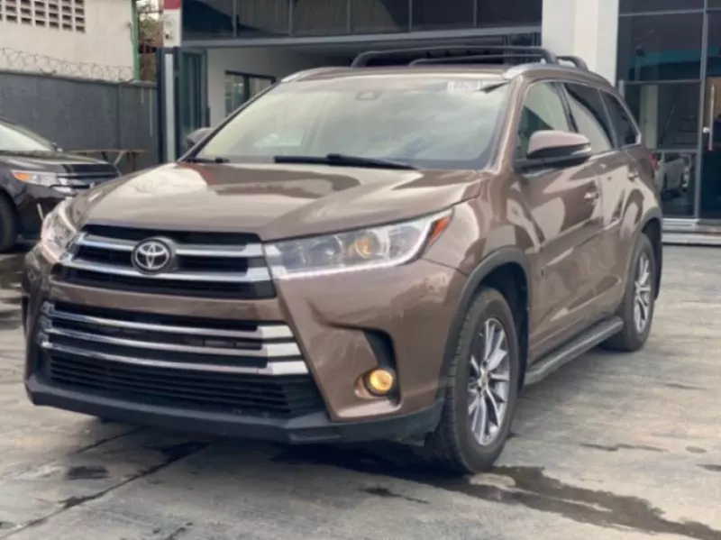 Toyota Highlander   - 2018