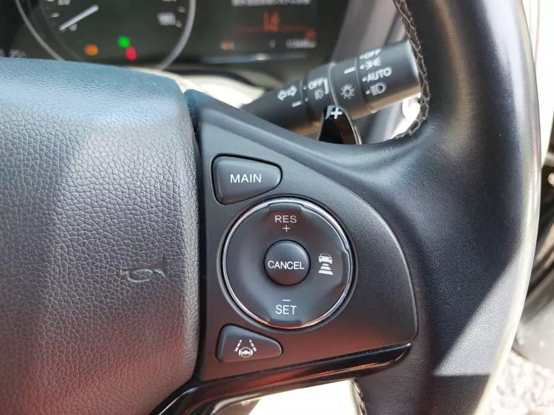 Honda Vezel    - 2018