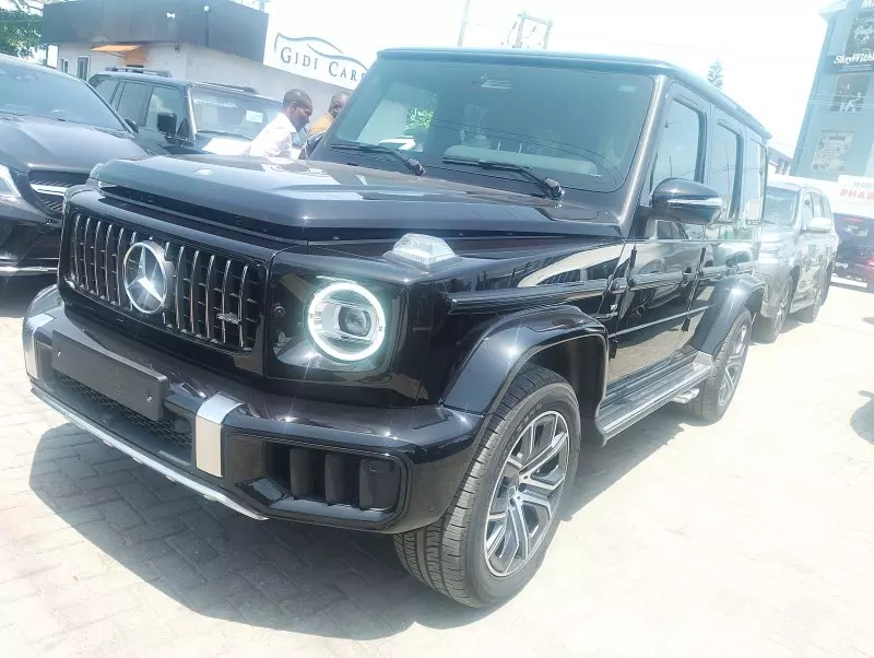 Mercedes-Benz G63 AMG   - 2025