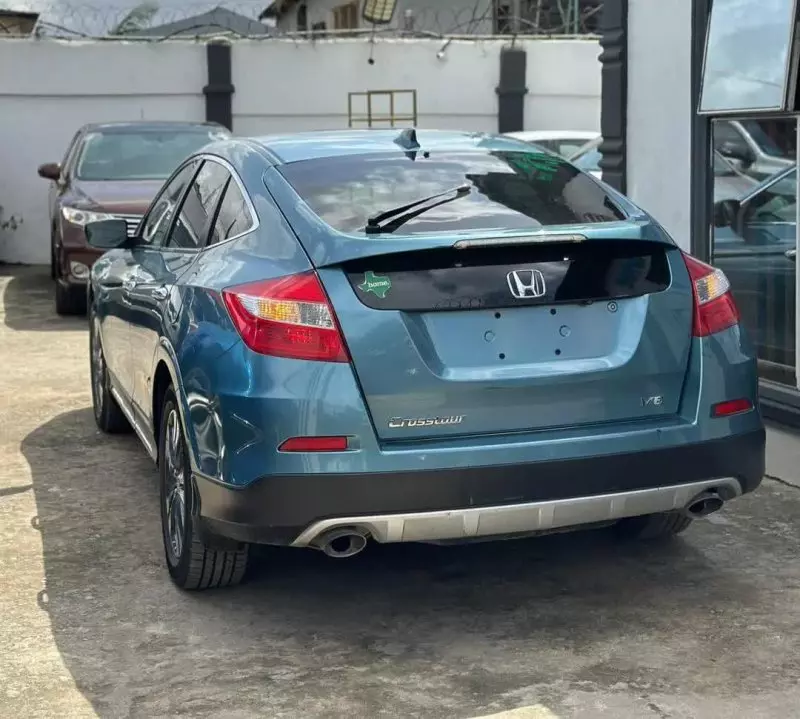 Honda Crosstour   - 2015