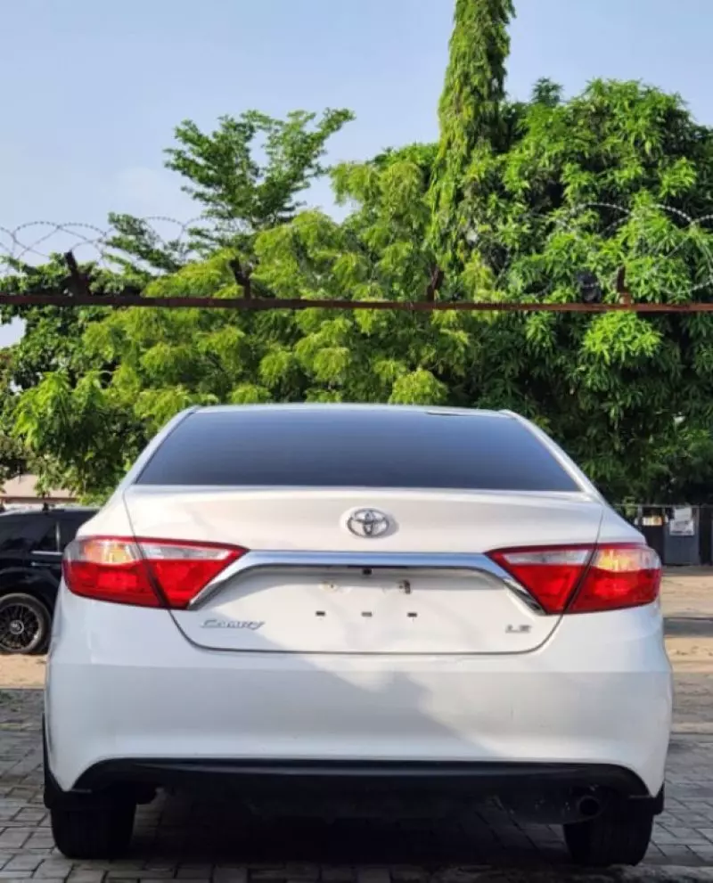 Toyota Camry   - 2015