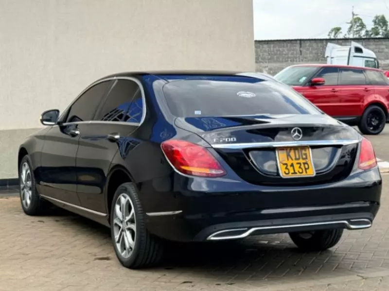 Mercedes-Benz C 200   - 2015