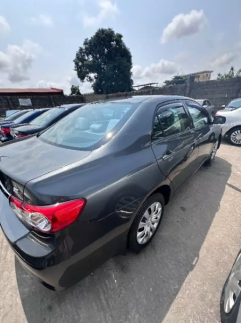 Toyota Corolla   - 2013