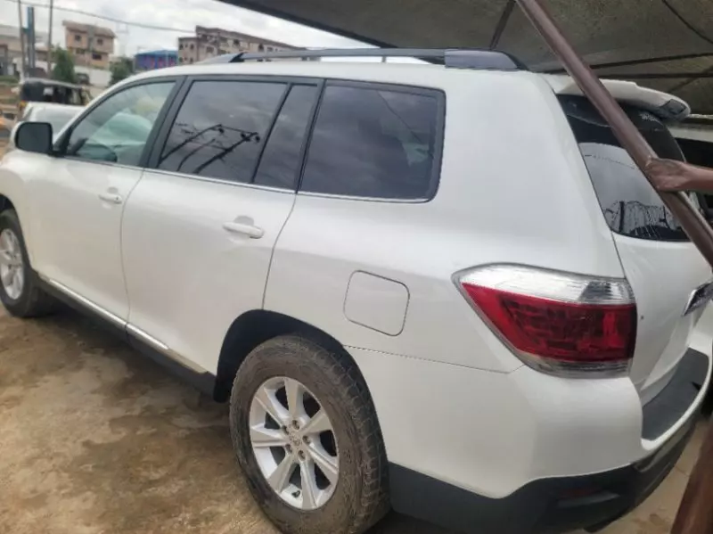 Toyota Highlander   - 2009