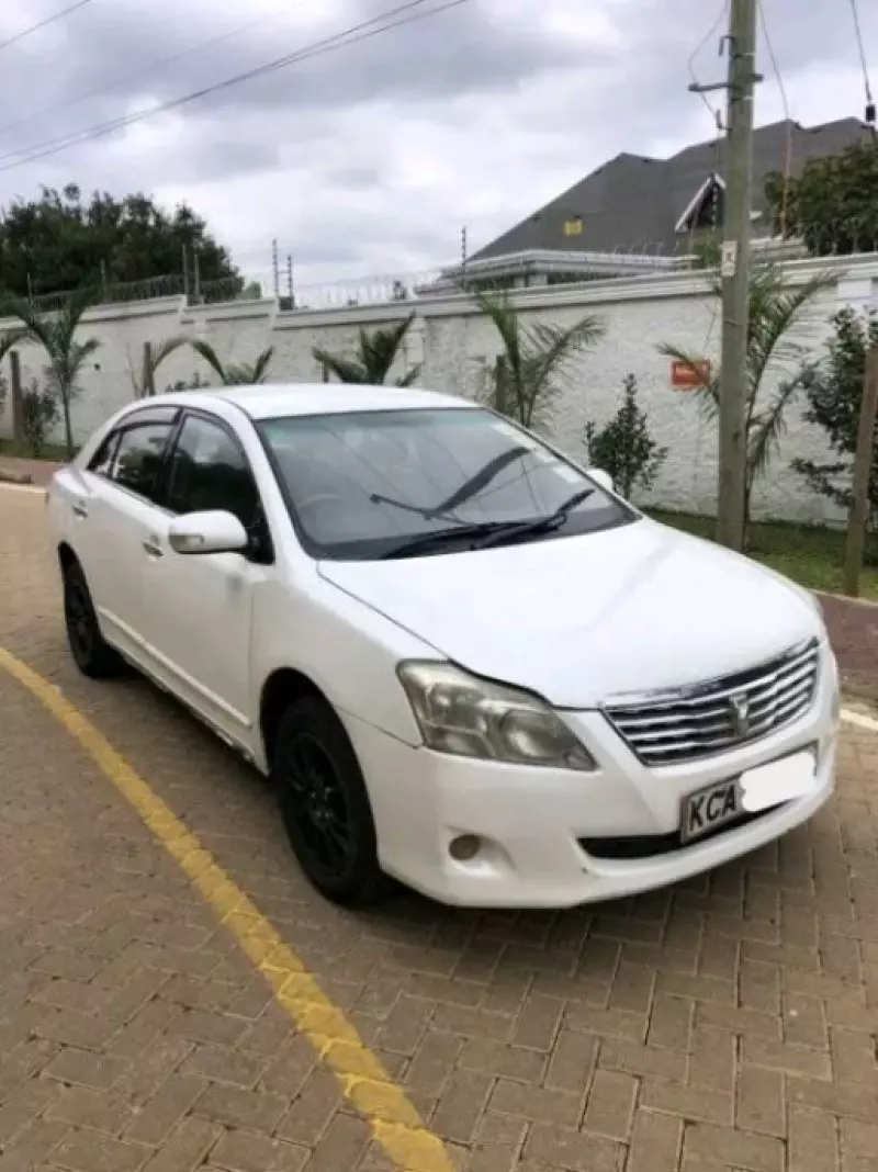 Toyota Premio    - 2009