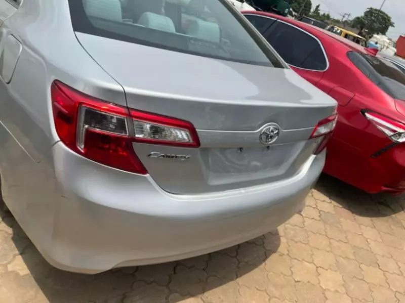 Toyota Camry   - 2013