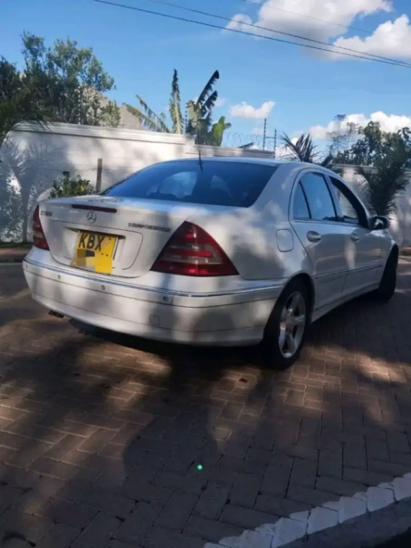 Mercedes-Benz C 180   - 2007