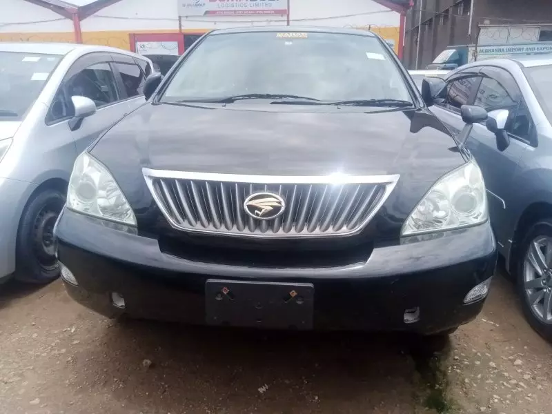 Toyota Harrier   - 2011