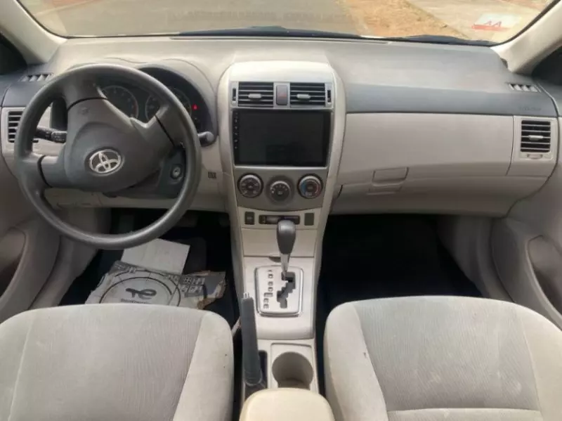 Toyota Corolla   - 2012