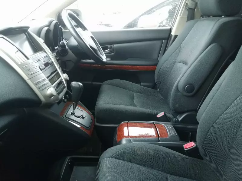 Toyota Harrier   - 2011