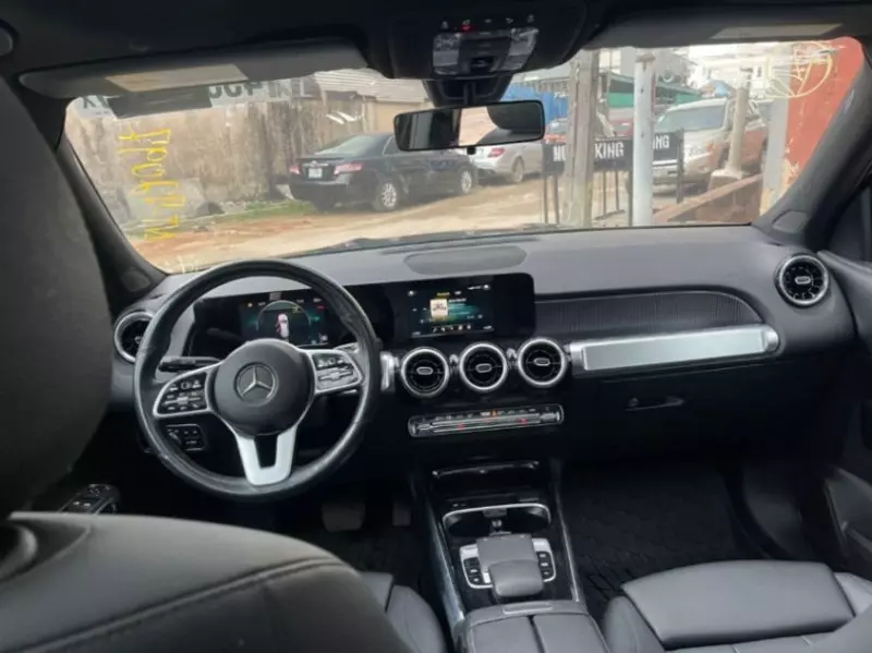Mercedes-Benz GLB 250   - 2020