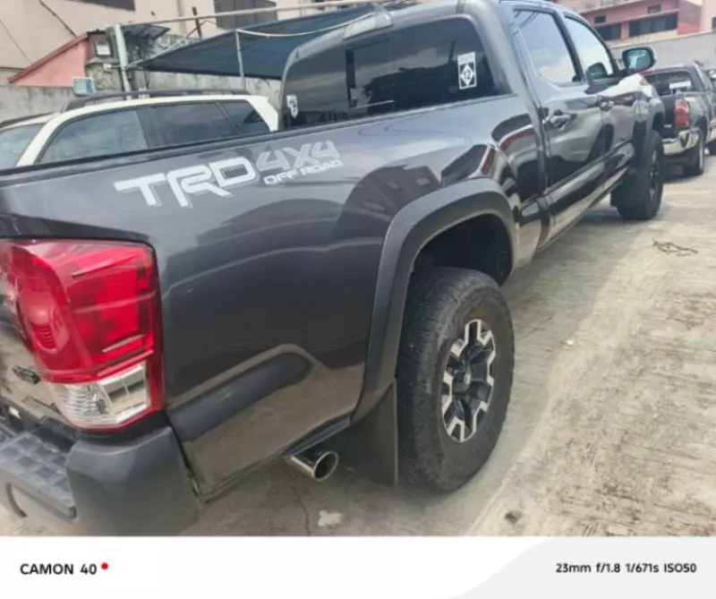 Toyota Tacoma   - 2018