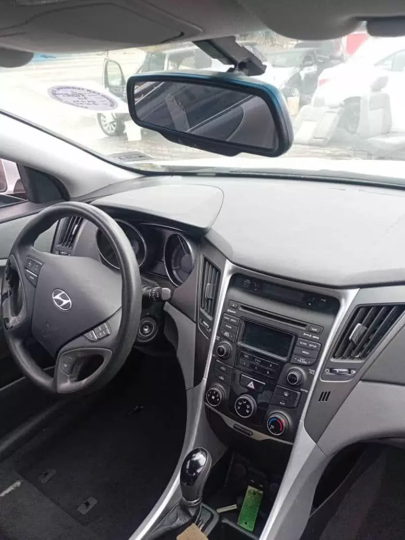 Hyundai Sonata   - 2014