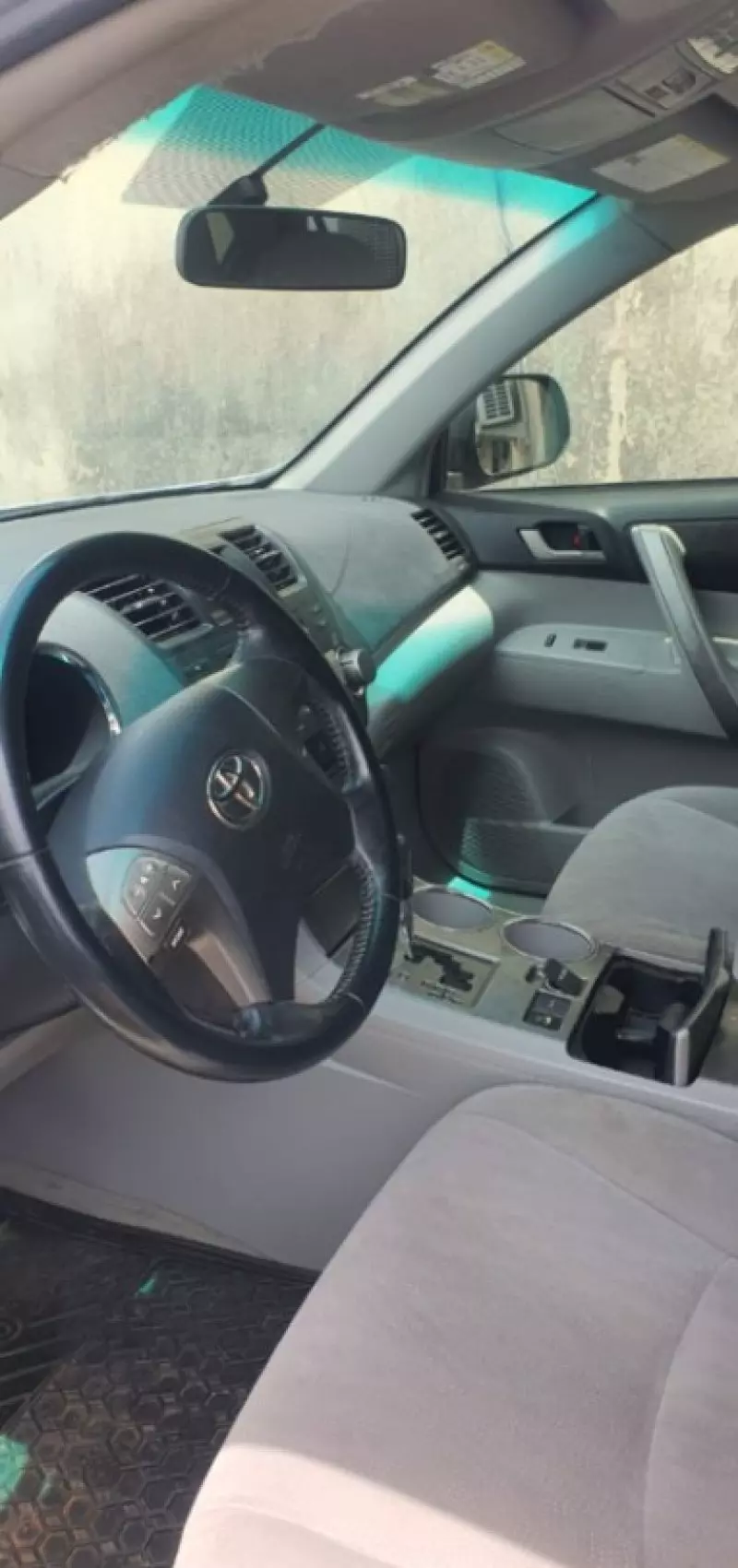 Toyota Highlander   - 2009