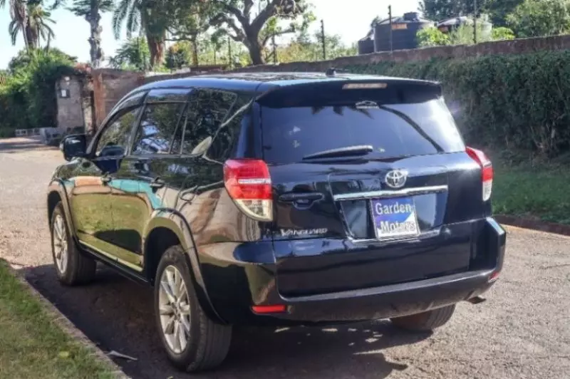 Toyota Vanguard    - 2011