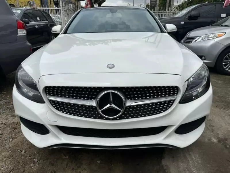 Mercedes-Benz C 300   - 2016