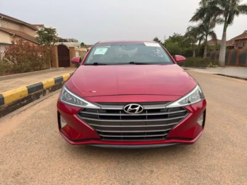 Hyundai Elantra   - 2020