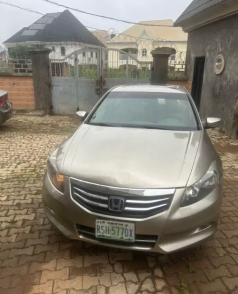 Honda Accord   - 2009