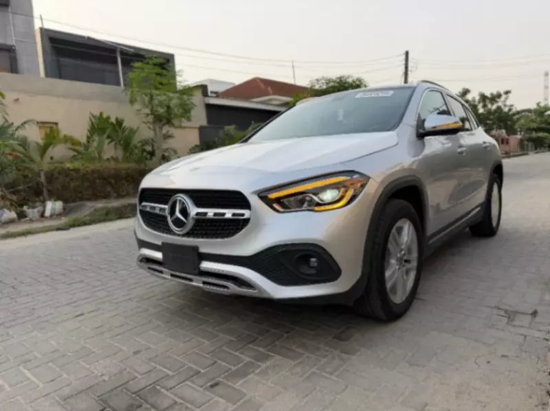 Mercedes-Benz GLA-Class   - 2021