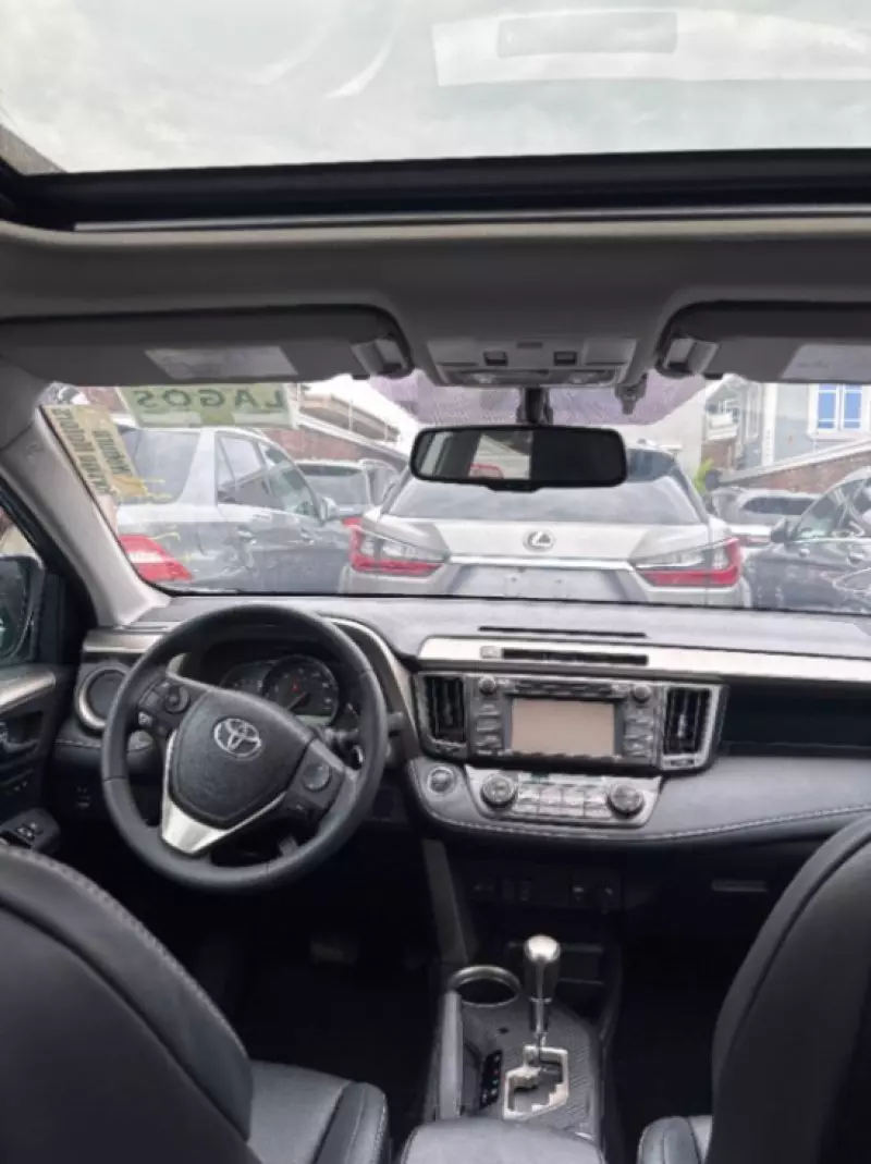 Toyota RAV 4   - 2014