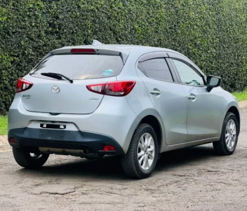 Mazda Demio   - 2018