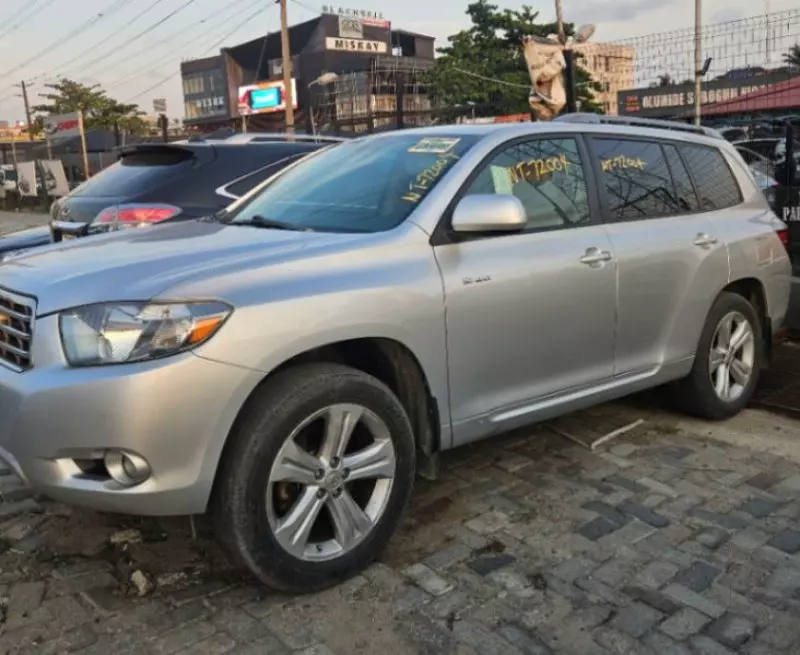 Toyota Highlander   - 2008