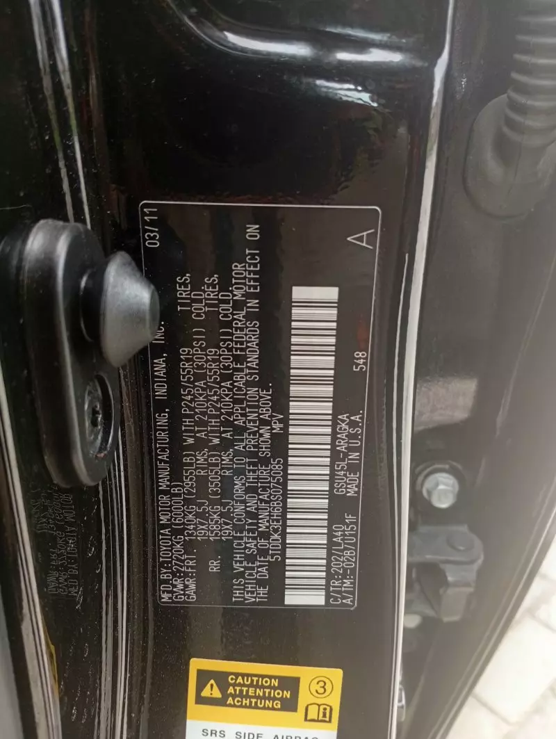 Toyota Highlander   - 2011