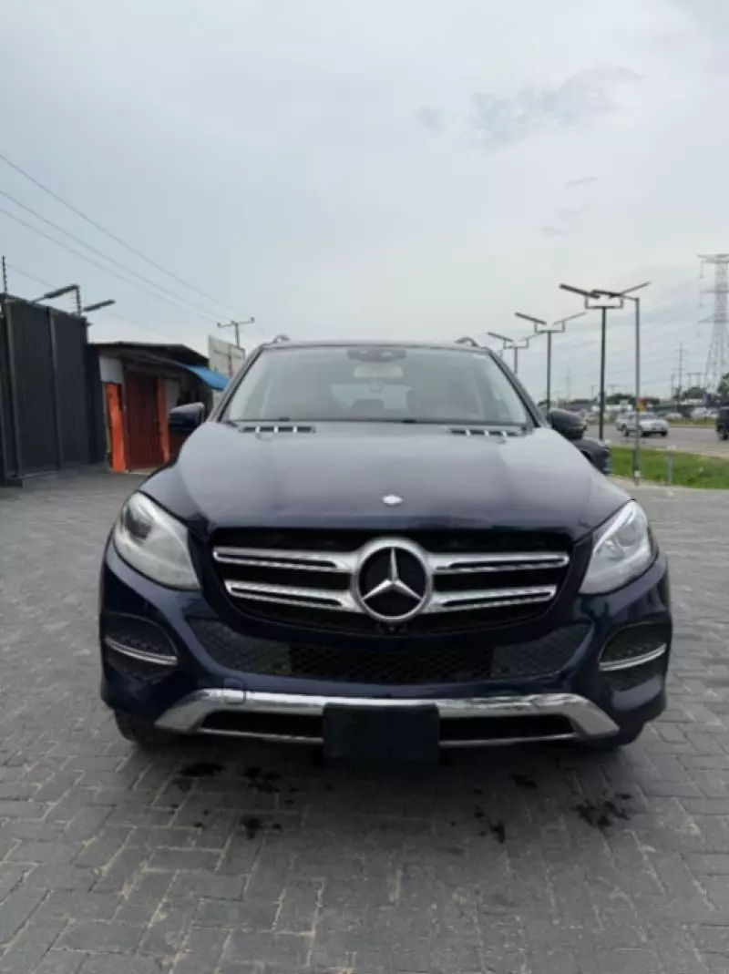 Mercedes-Benz GLE 350   - 2016