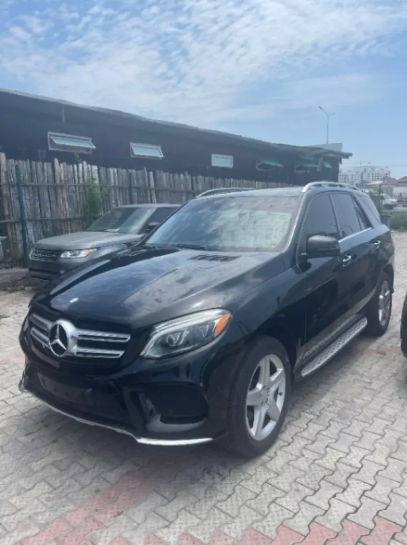Mercedes-Benz GLE 400   - 2016