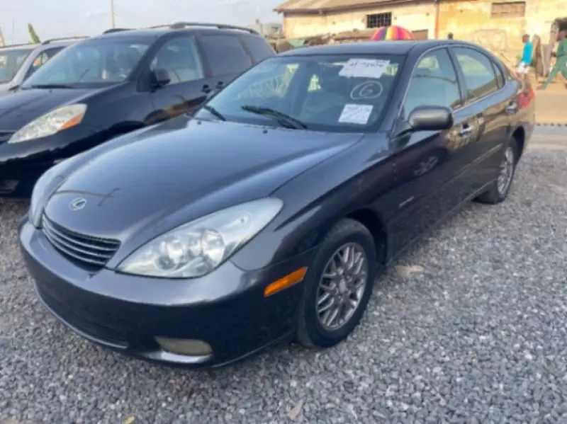 Lexus ES 330   - 2004