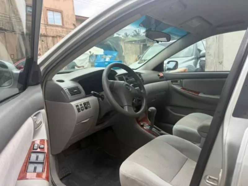 Toyota Corolla   - 2008