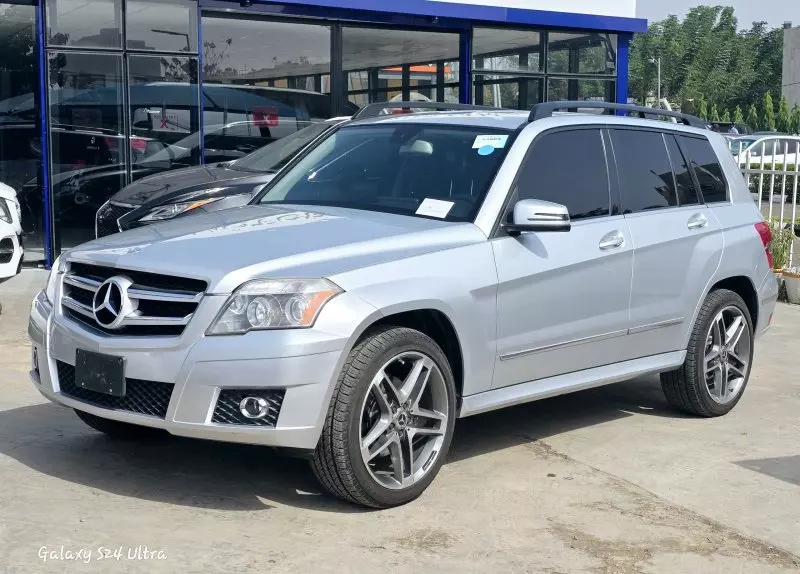 Mercedes-Benz GLK 350   - 2011