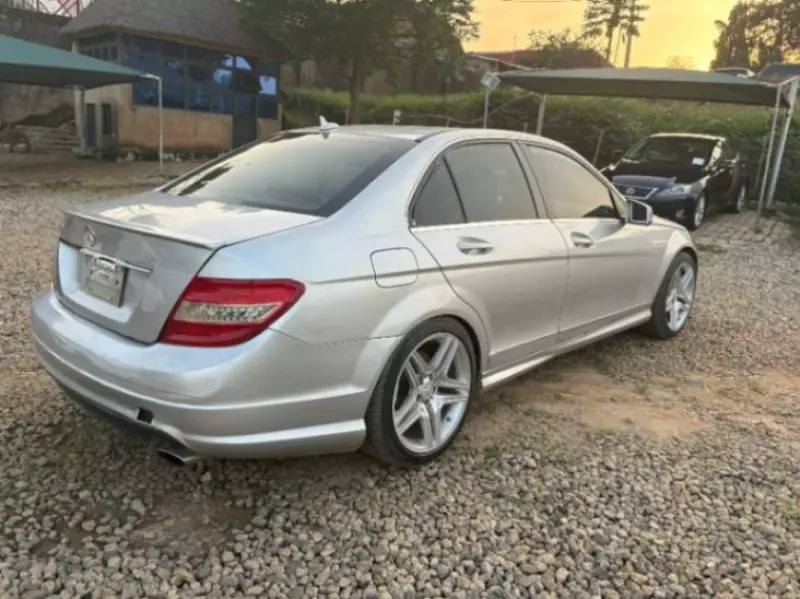 Mercedes-Benz C 350