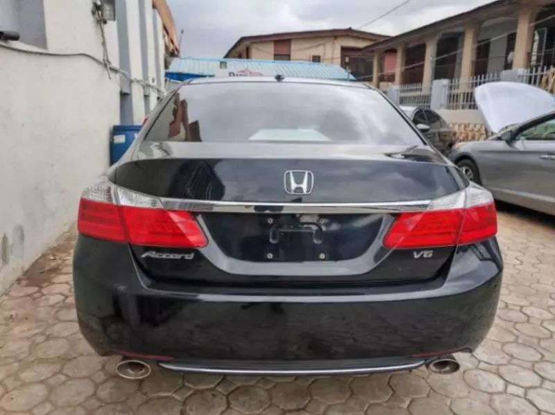 Honda Accord   - 2015