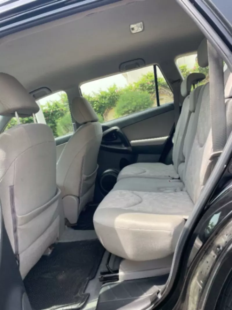 Toyota RAV4   - 2011