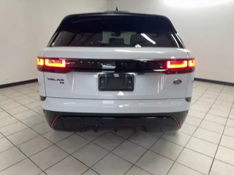 Land Rover Range Rover Velar   - 2021