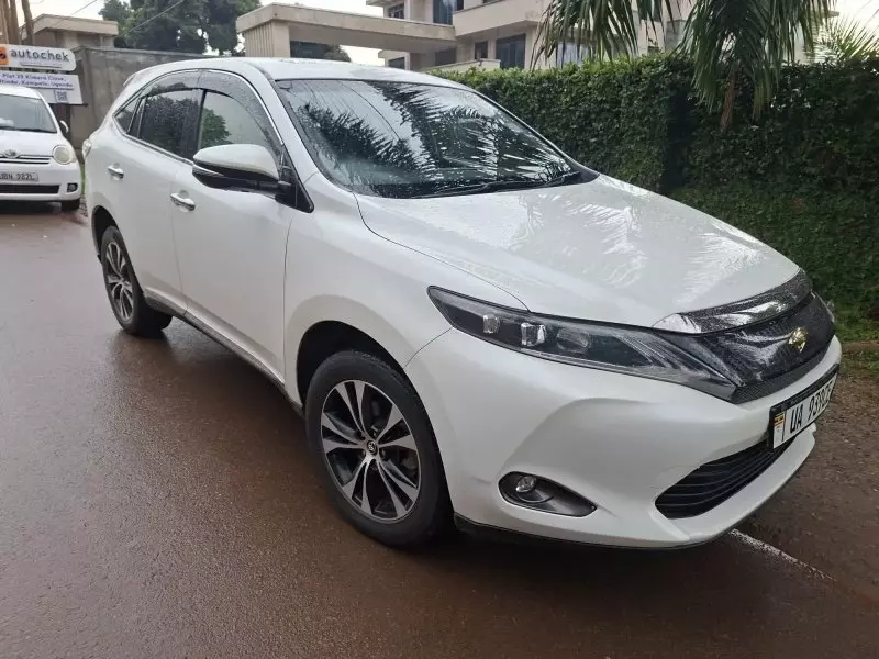 Toyota Harrier   - 2015