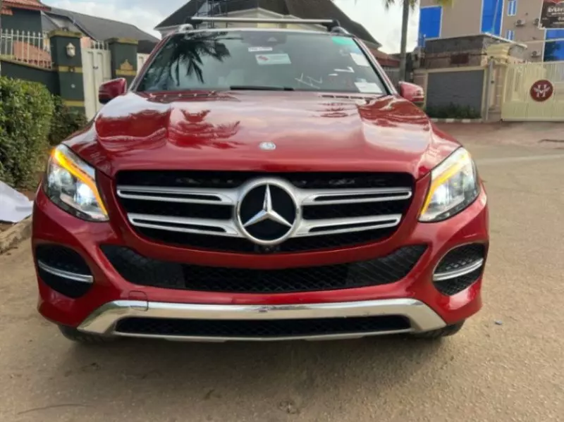 Mercedes-Benz GLE-Class   - 2017