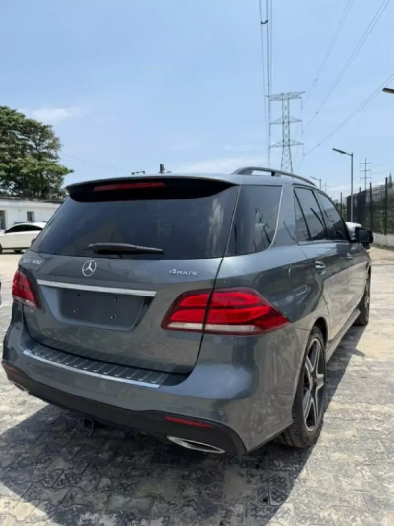 Mercedes-Benz GLE 400