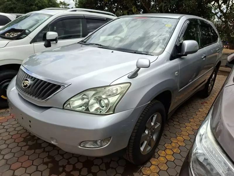 Toyota Harrier   - 2012