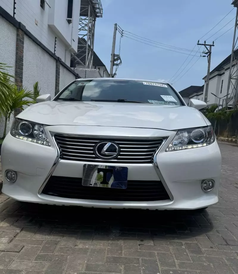 Lexus ES 350   - 2013