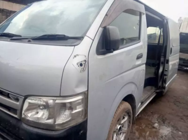 Toyota Hiace - 2013