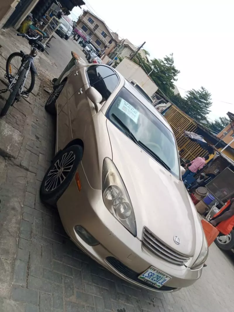 Lexus ES   - 2003